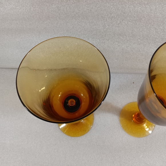 2 Hand Blown MCM Retro Stemmed Amber Glasses Water Wine Glasses - Picture 6 of 6
